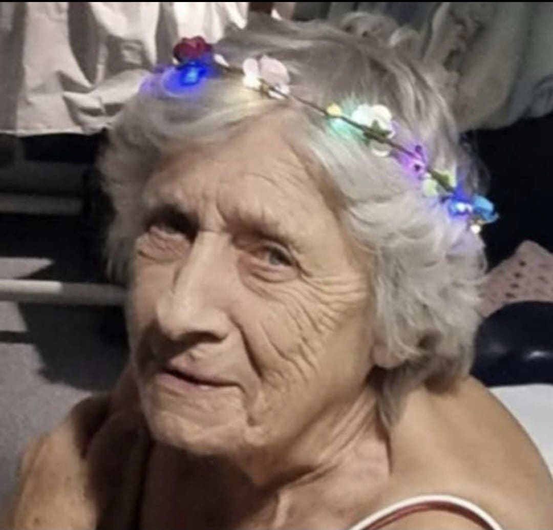 Dorothy Walters, of Eastwood